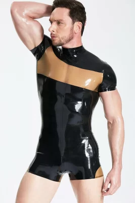 Latex Male Show-off Short Surfsuit